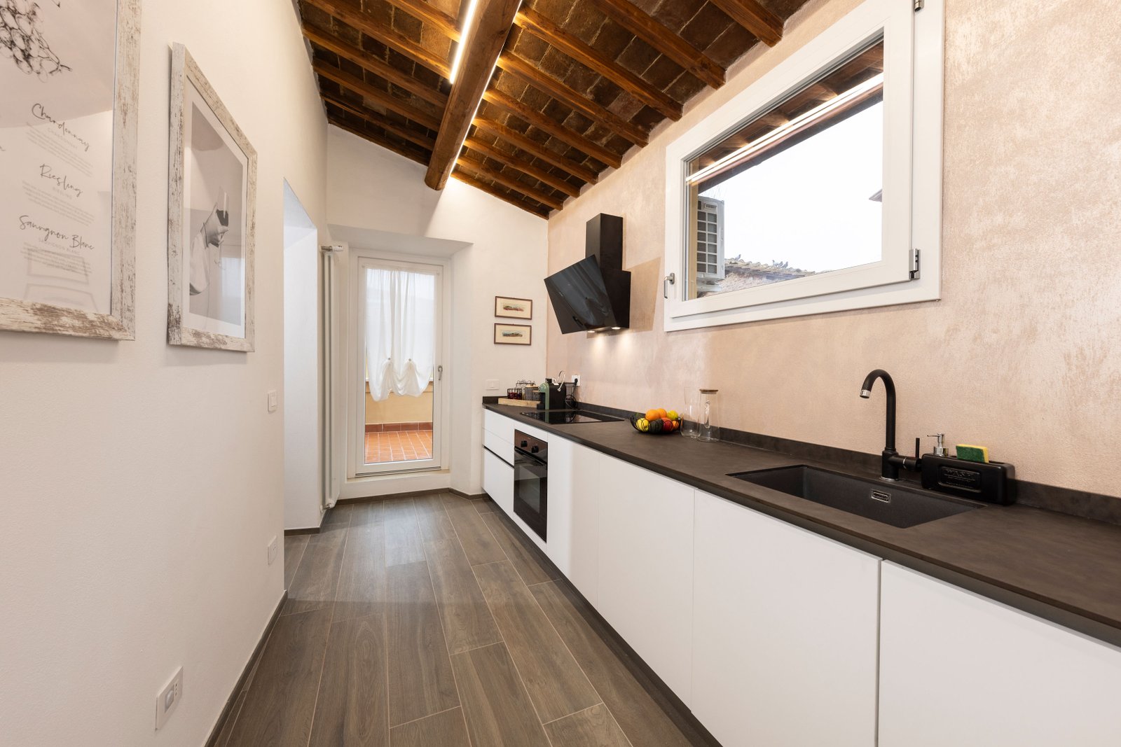 Anteprima 12